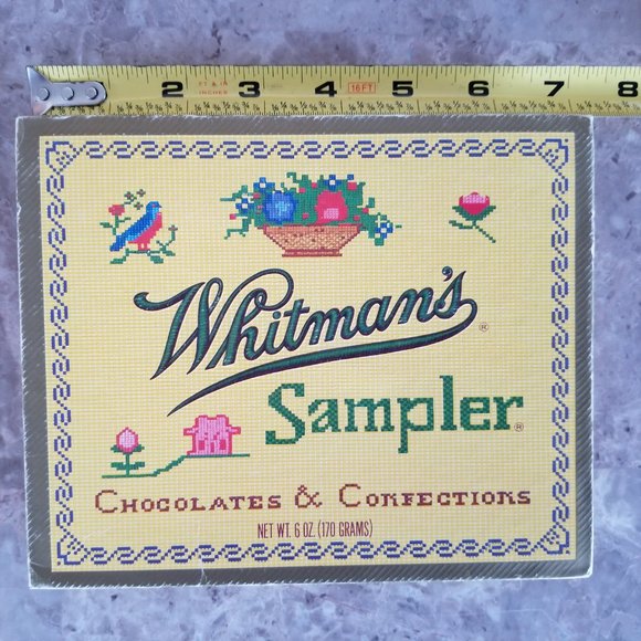 Vintage Whitman's Sampler Box (Empty) - Picture 9 of 12